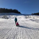 アパート With Amazing Lake- And Mountain View