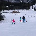 With Amazing Lake- And Mountain View アパート *