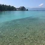 With Amazing Lake- And Mountain View * Ober Feuchten