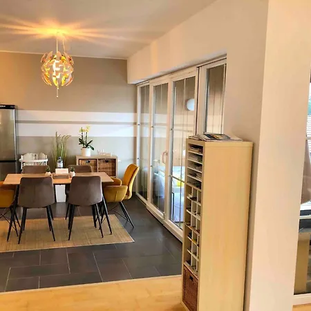 Apartamento With Amazing Lake- And Mountain View Ober Feuchten