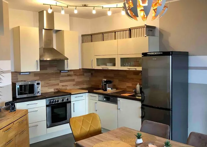 With Amazing Lake- And Mountain View * Ober Feuchten