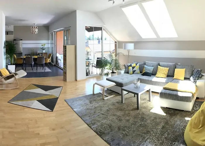 With Amazing Lake- And Mountain View *