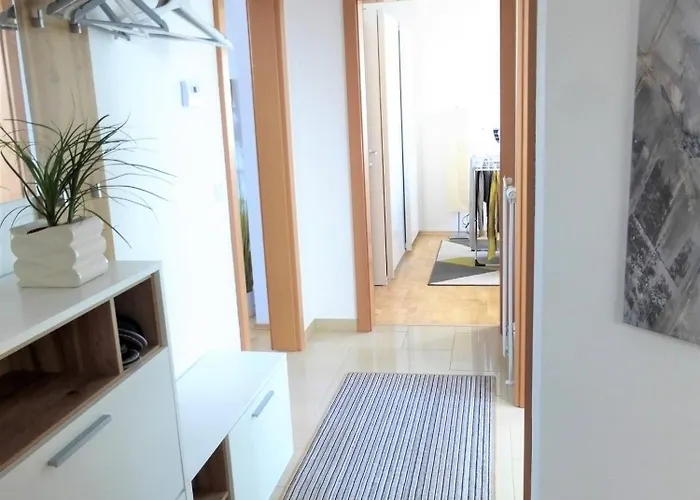 With Amazing Lake- And Mountain View Ober Feuchten