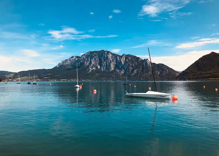 With Amazing Lake- And Mountain View Ober Feuchten