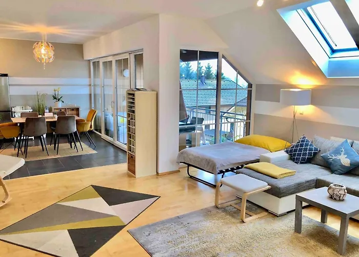 Appartement With Amazing Lake- And Mountain View Ober Feuchten