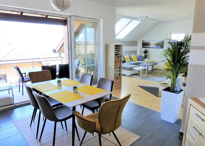 Appartement With Amazing Lake- And Mountain View *